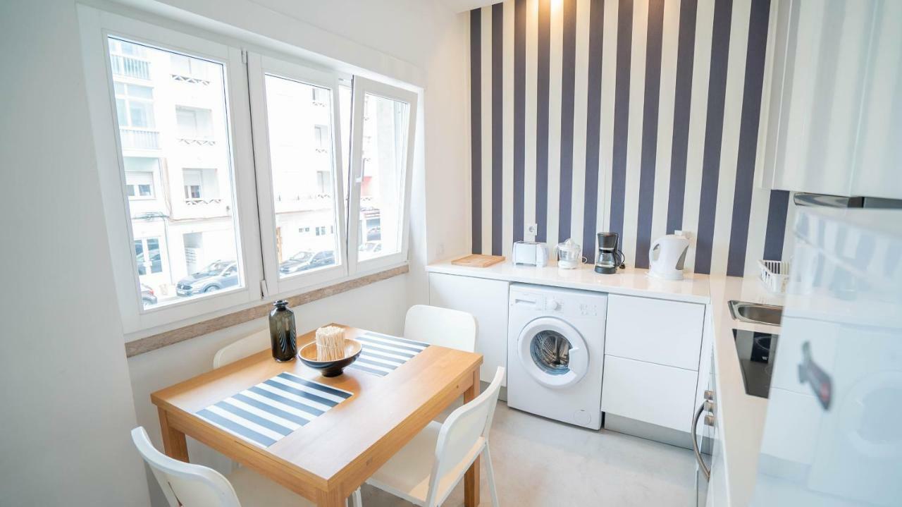 Casual @ 5 De Outubro Apartment Lisbon Luaran gambar