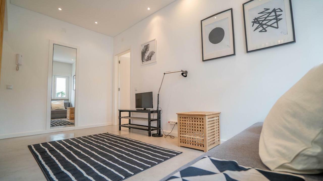 Casual @ 5 De Outubro Apartment Lisbon Luaran gambar