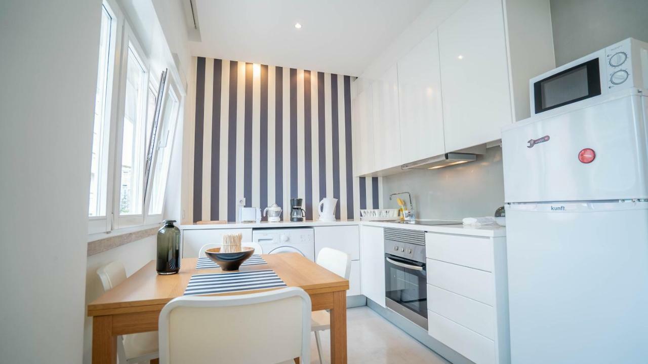 Casual @ 5 De Outubro Apartment Lisbon Luaran gambar